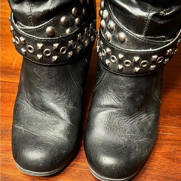 UC Candie's Mid Calf Studded Boots - Picture 5 of 8